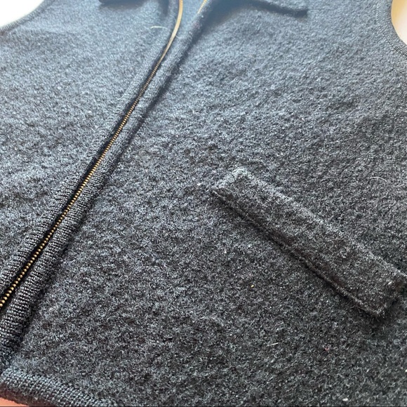 100% Wool Women's Zip Up Vest Black  | Size M/L - Picture 3 of 9